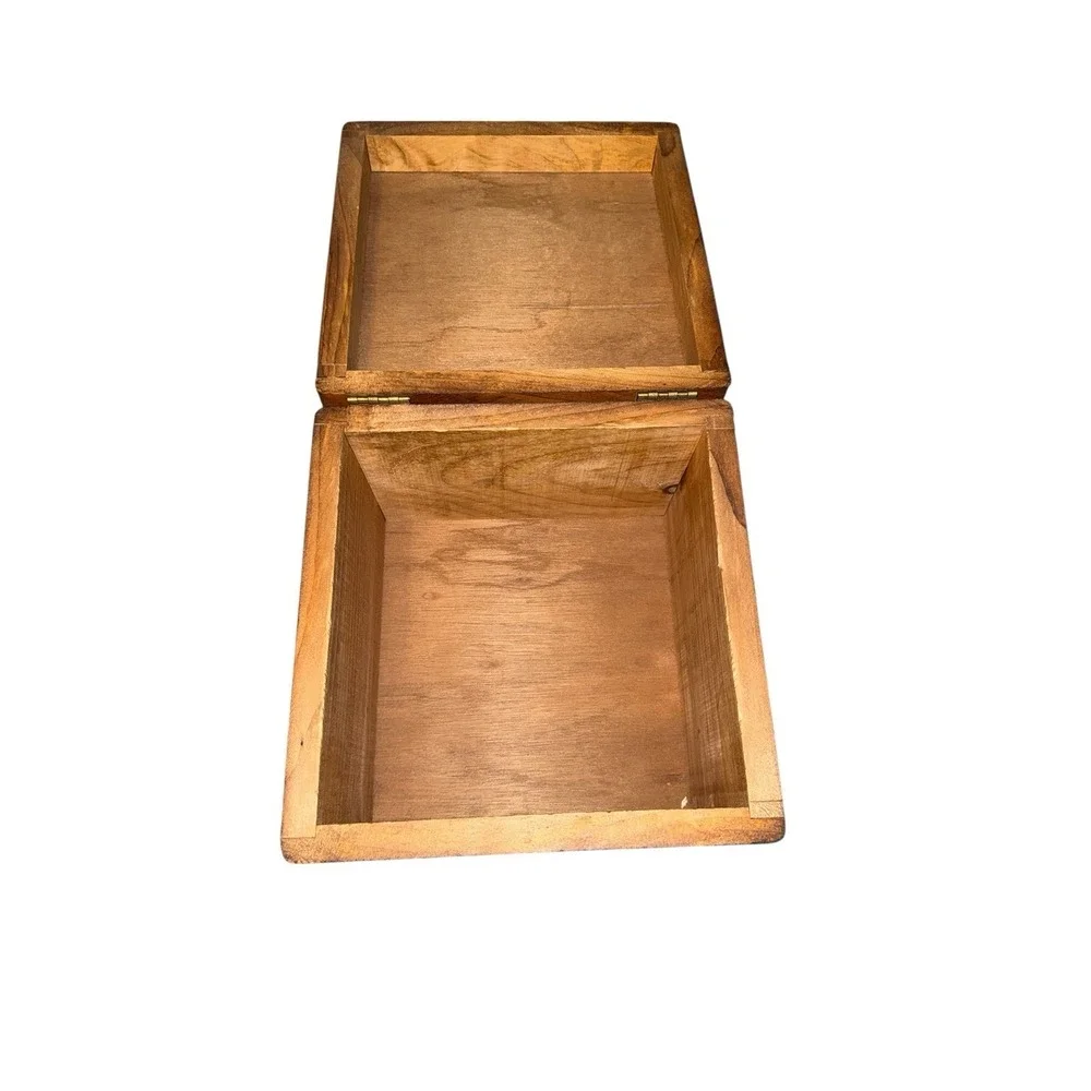 Wooden Vintage Box Hinged Lid Tapestry Man Dog‎ Pictorial Fabric Top Recipe